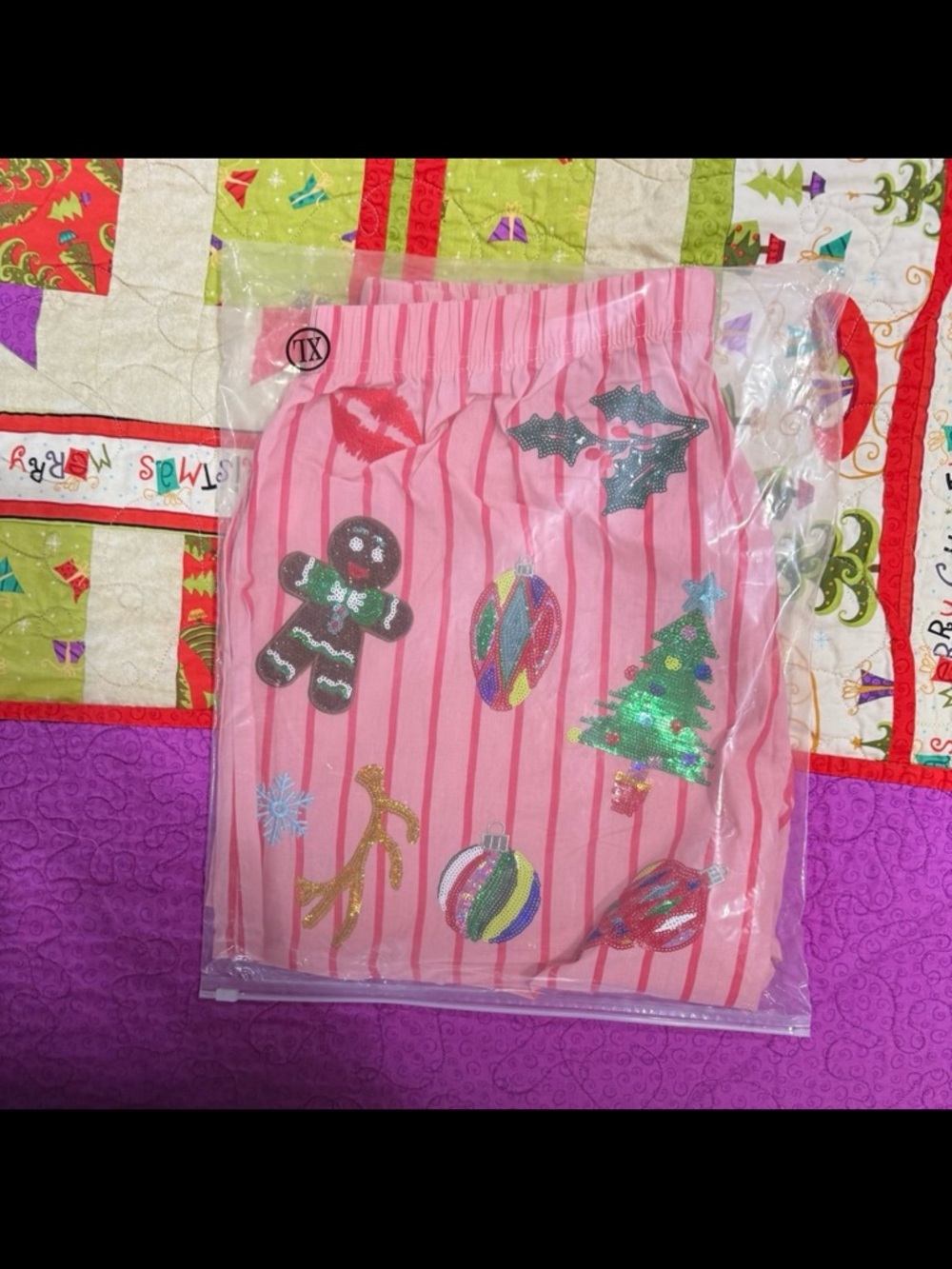 new Pink & Red Stripe Christmas Icons Queen Of Sparkles Cotton Shorts - Picture 5 of 6